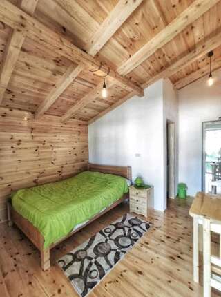 Проживание в семье Organic Family Farm Жабляк-2