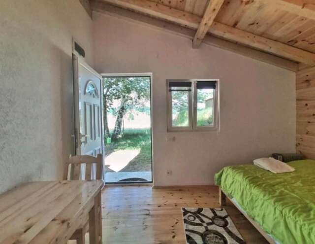 Проживание в семье Organic Family Farm Жабляк-7